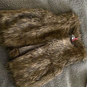Fur vest.